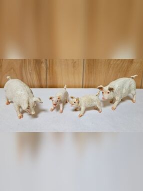 Vintage Pig Figurine Safari Ltd 1991 Chester White Pig Piggy Figurine Set Of 4